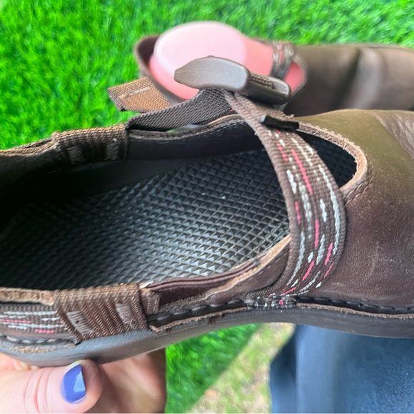 CHACO CHACOS CHACO'S BROWN LEATHER CLOGS ADJUSTABLE STRAP 8.5 MARY JANES - Picture 14 of 14